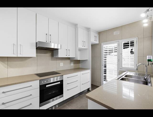 3 BEDROOM TOWNHOUSE FOR SALE IN BRYANSTON